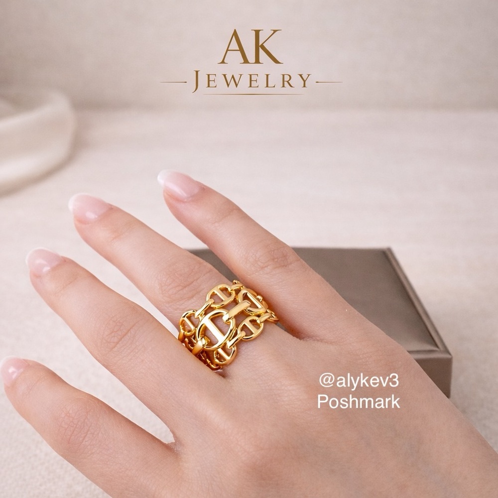 đź’ŽLUXURY RING GOLD Oval Ring, Elegant
Link Elegant Brilliance with Class - Picture 2 of 5